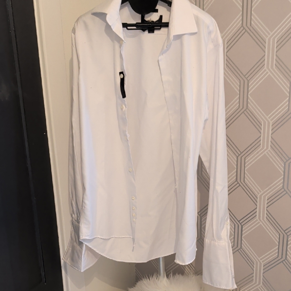 Elegant White Men's Egyptian Cotton Dress Shirt